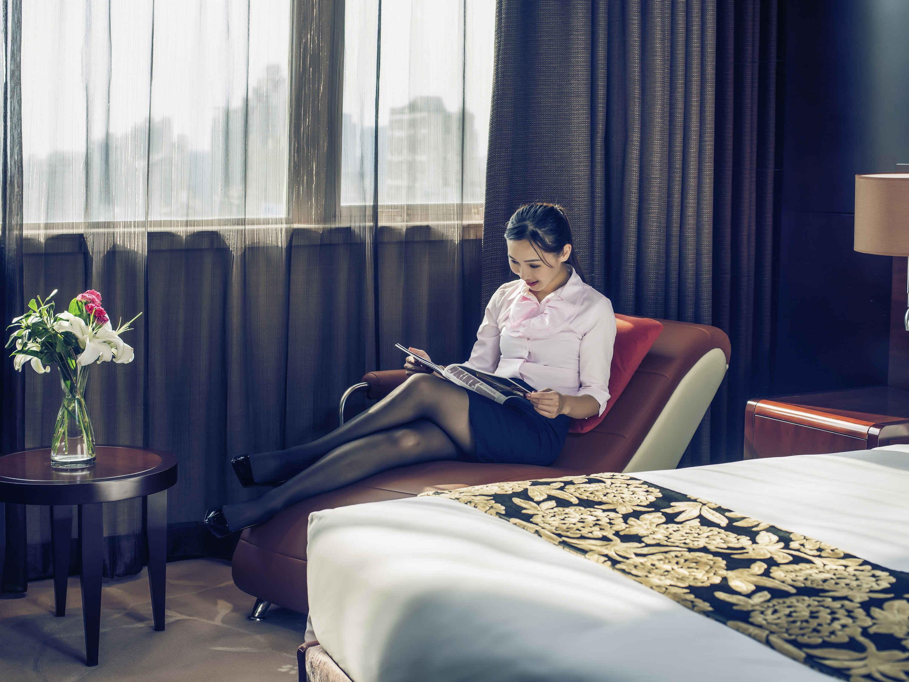 Hotel Madison Hongqiao 3*