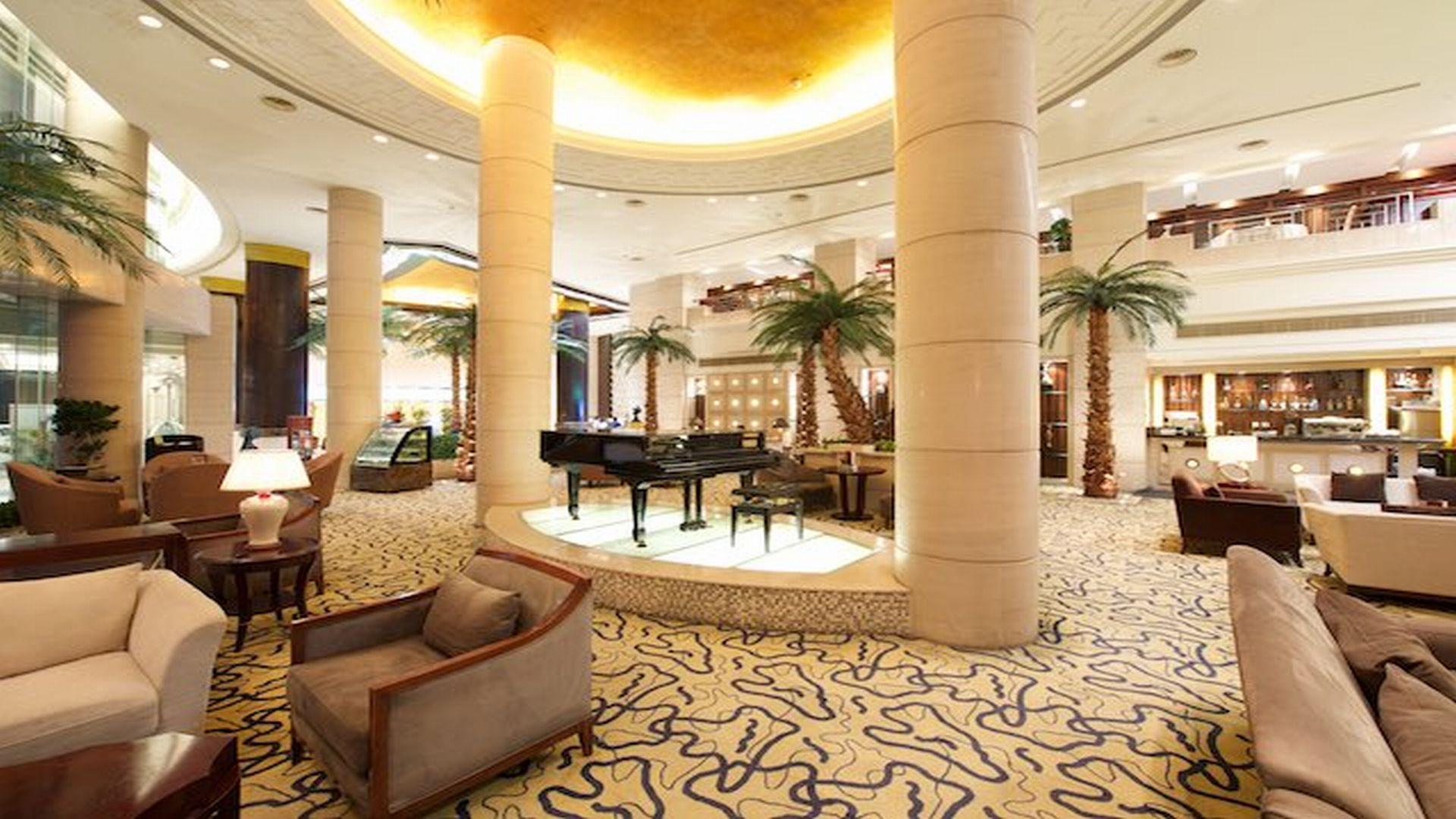Hotel Madison Hongqiao 3*